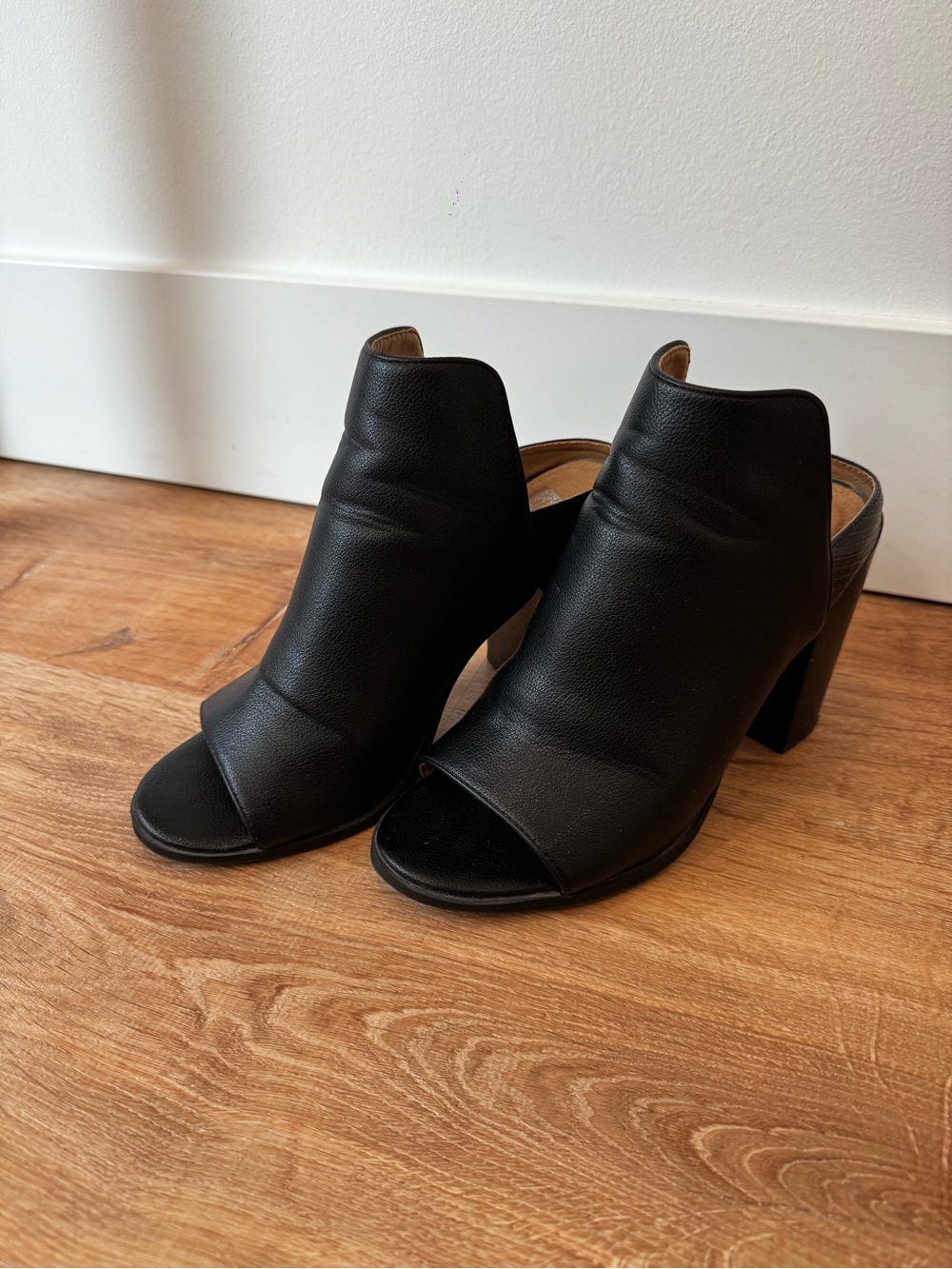 Dolce Vida Black Open-Toe Block Heel Mule for Women Size 8